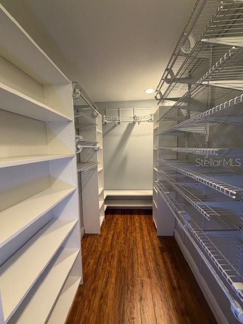 Image 17 of 37 For 667 Jaguar Court