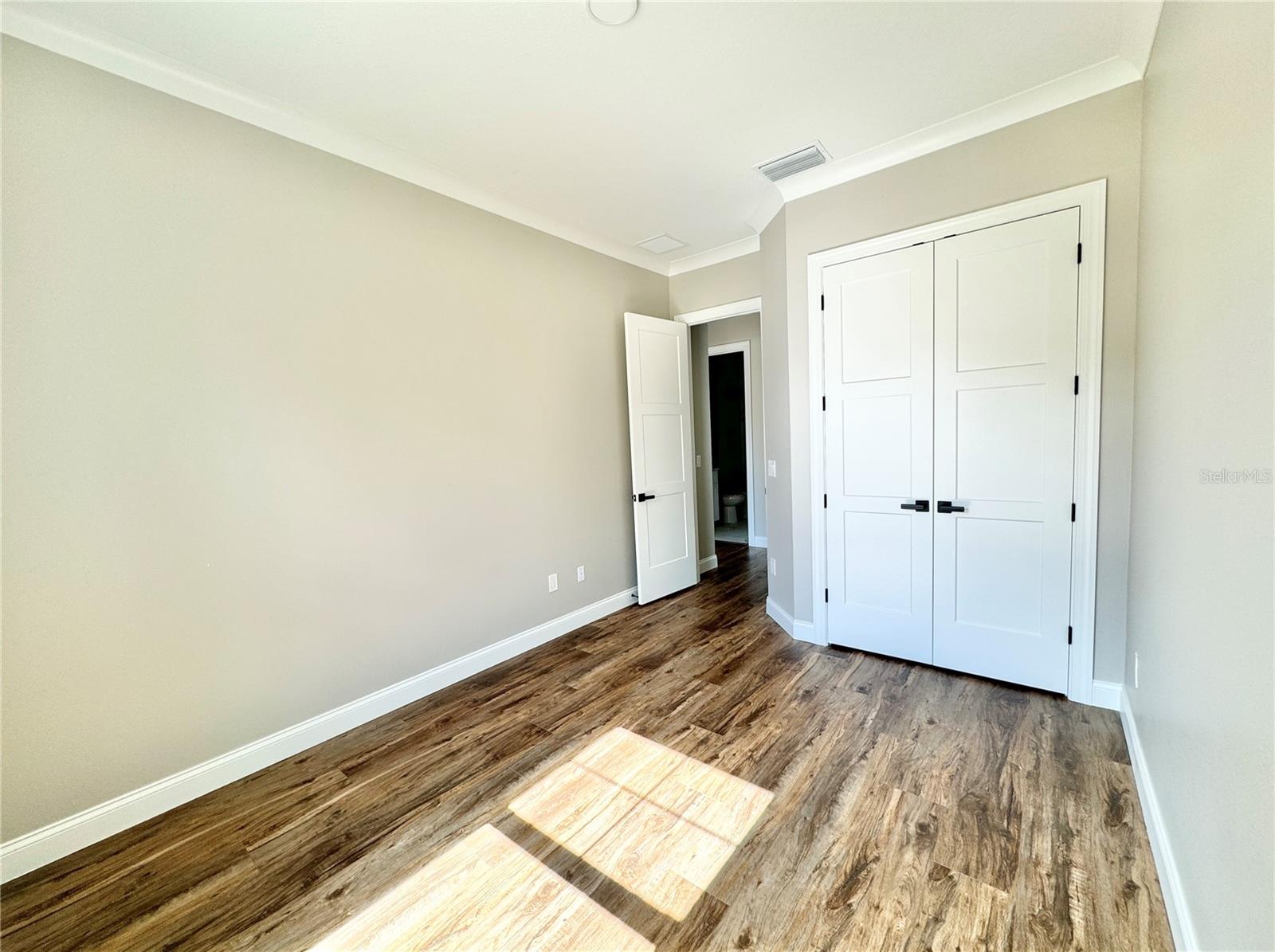 Image 19 of 30 For 17693 61st Lane Road