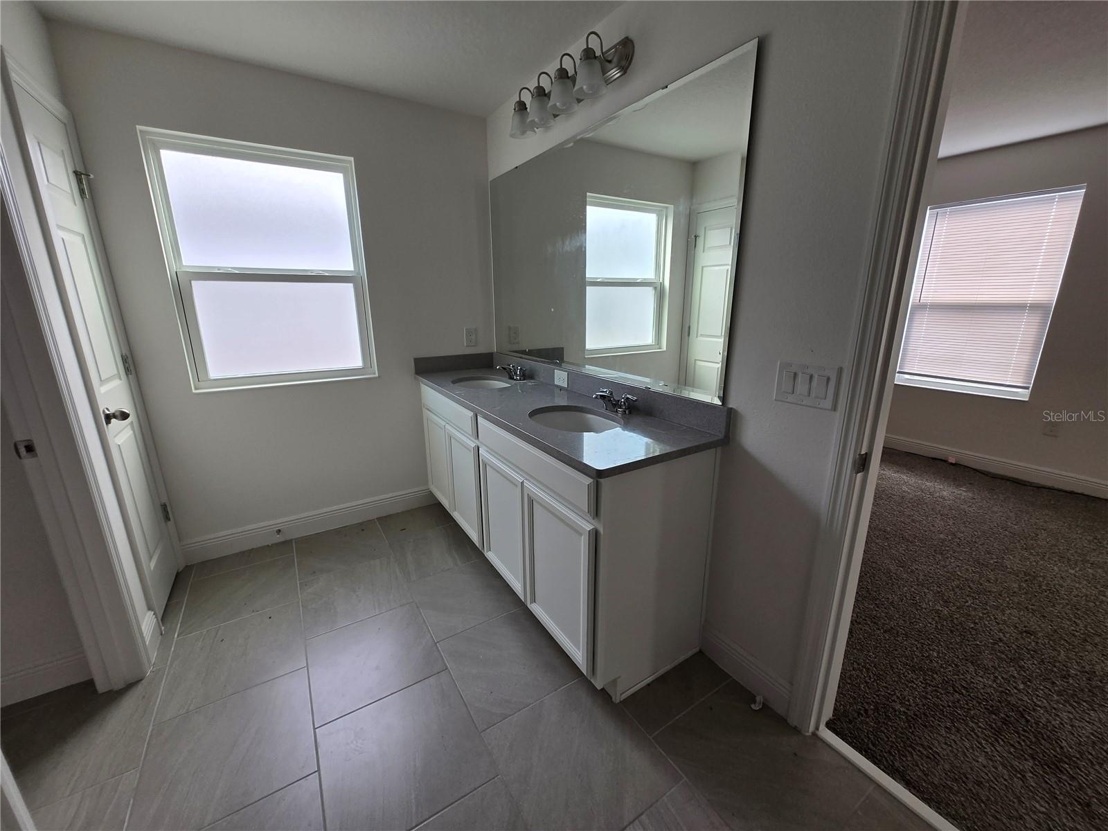 Image 13 of 17 For 1152 Blue Garden Drive