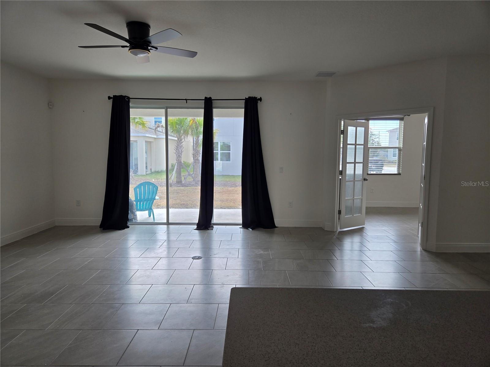 Image 5 of 17 For 1152 Blue Garden Drive