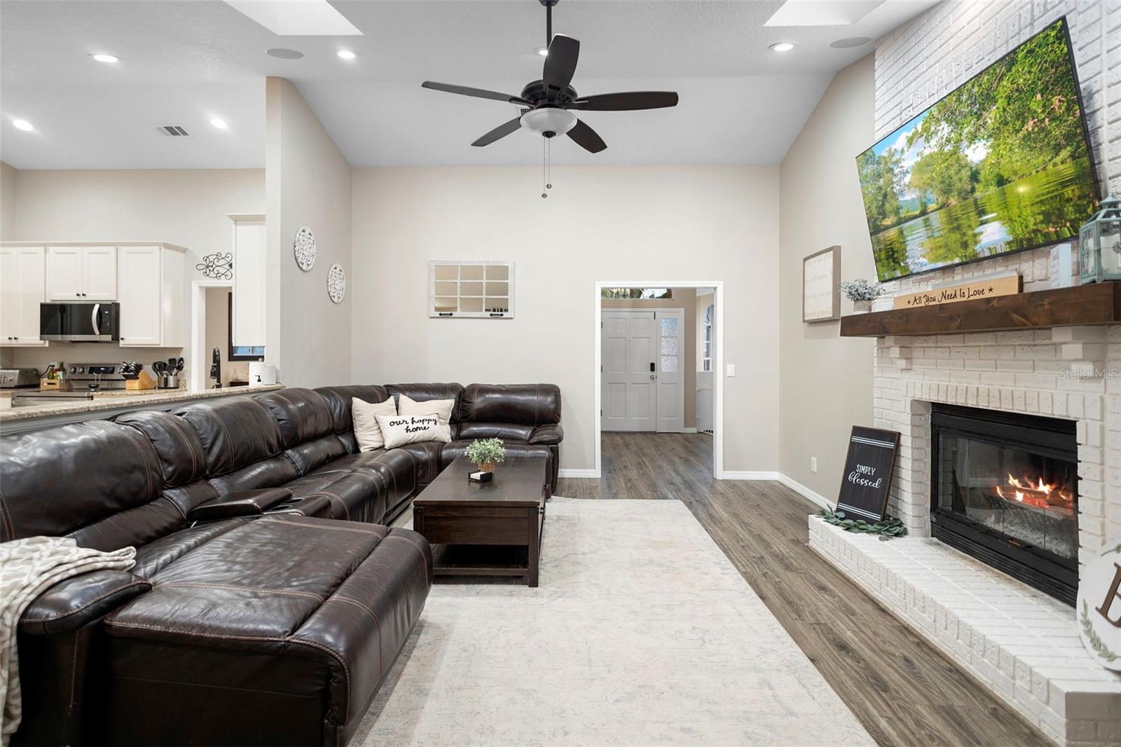 Image 11 of 42 For 1777 Seneca Boulevard