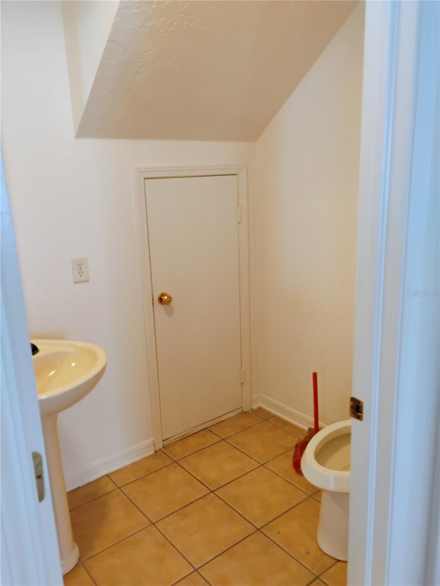 Image 9 of 15 For 201 Draw Bridge Lane