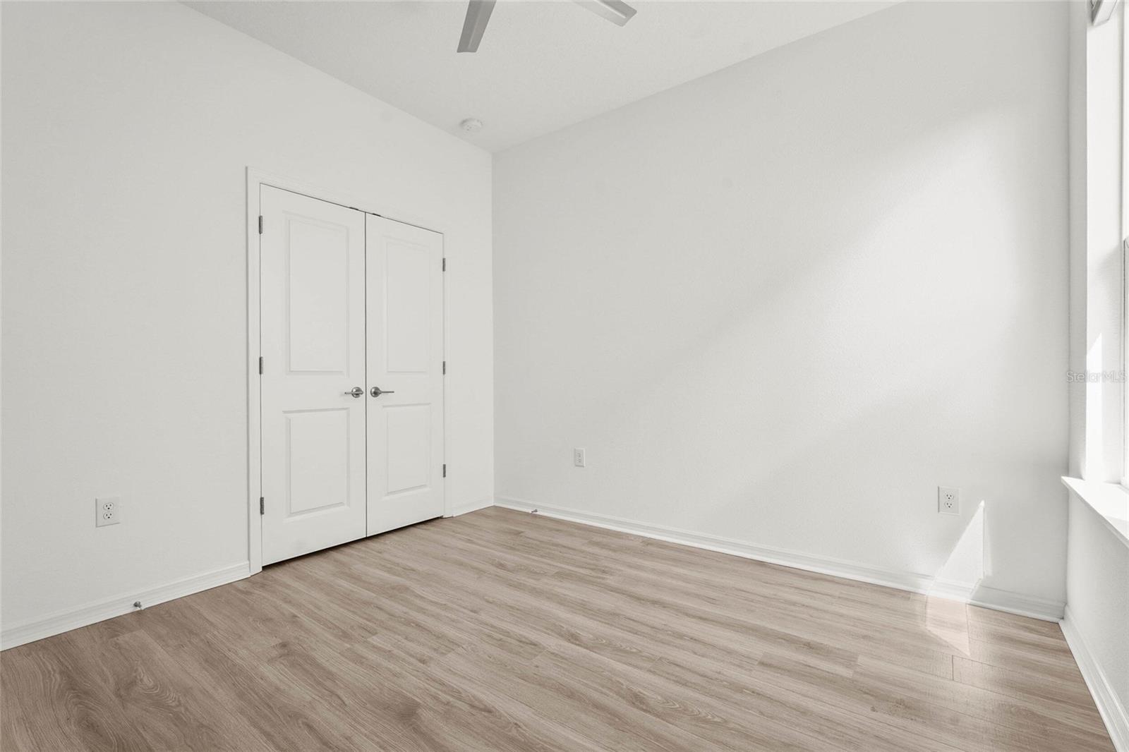 Image 12 of 26 For 10179 Milky Way Circle