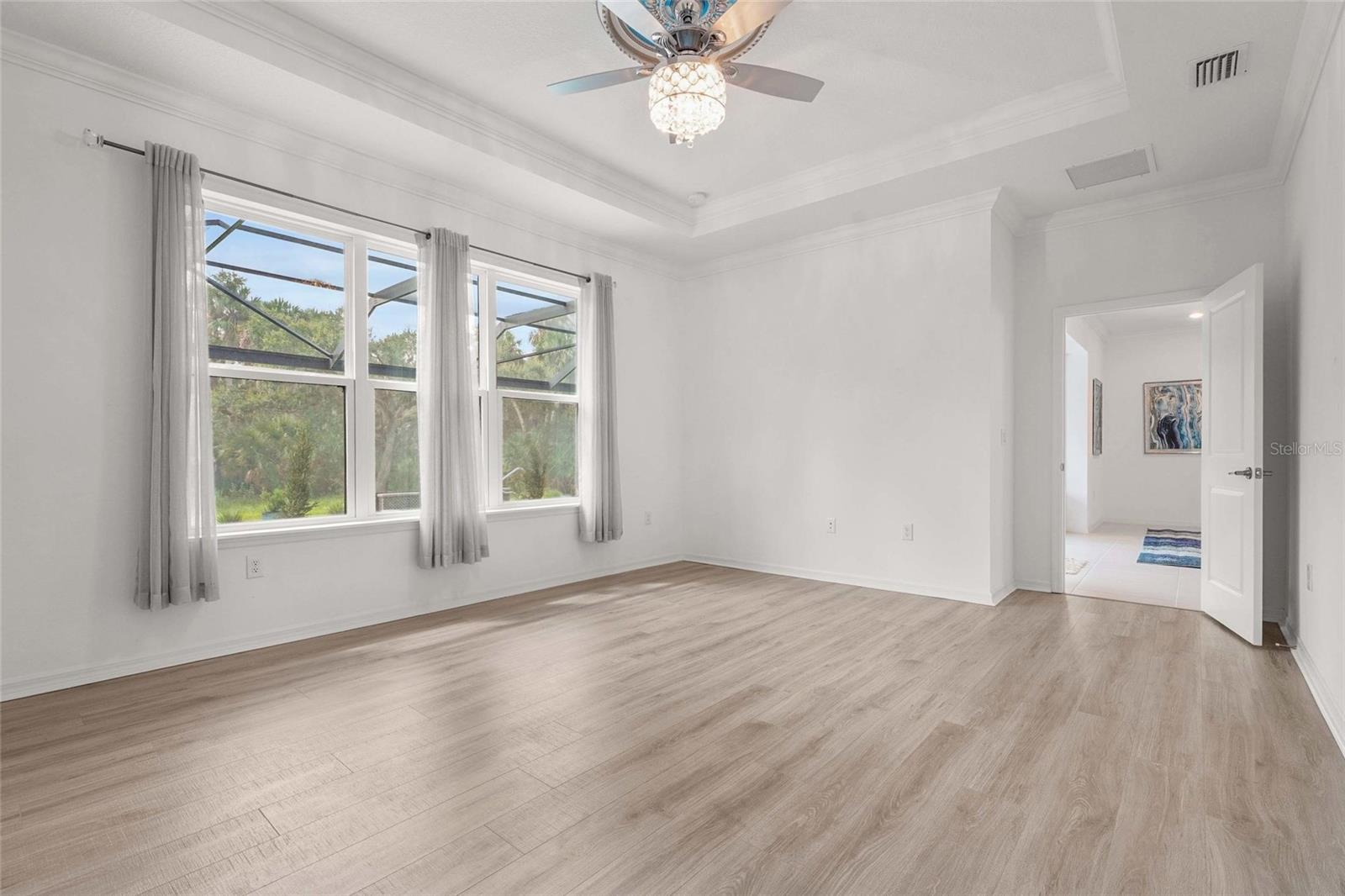 Image 17 of 26 For 10179 Milky Way Circle