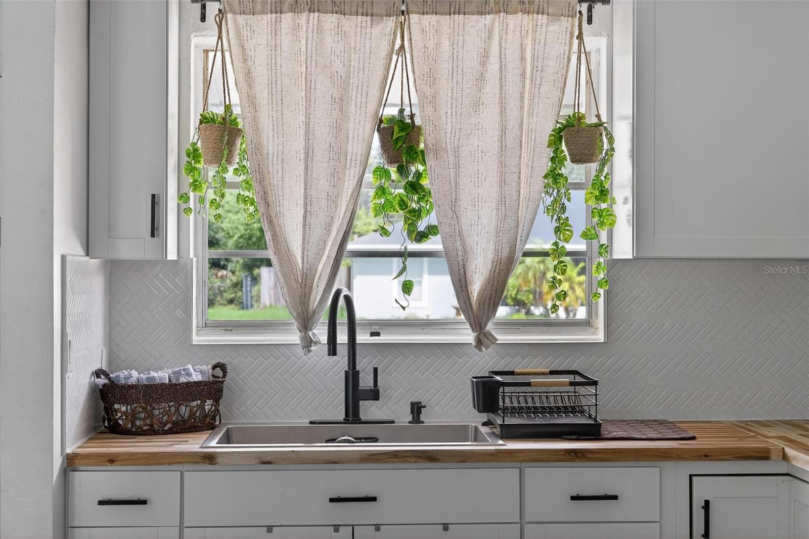 Image 14 of 62 For 1545 Culverhouse Drive