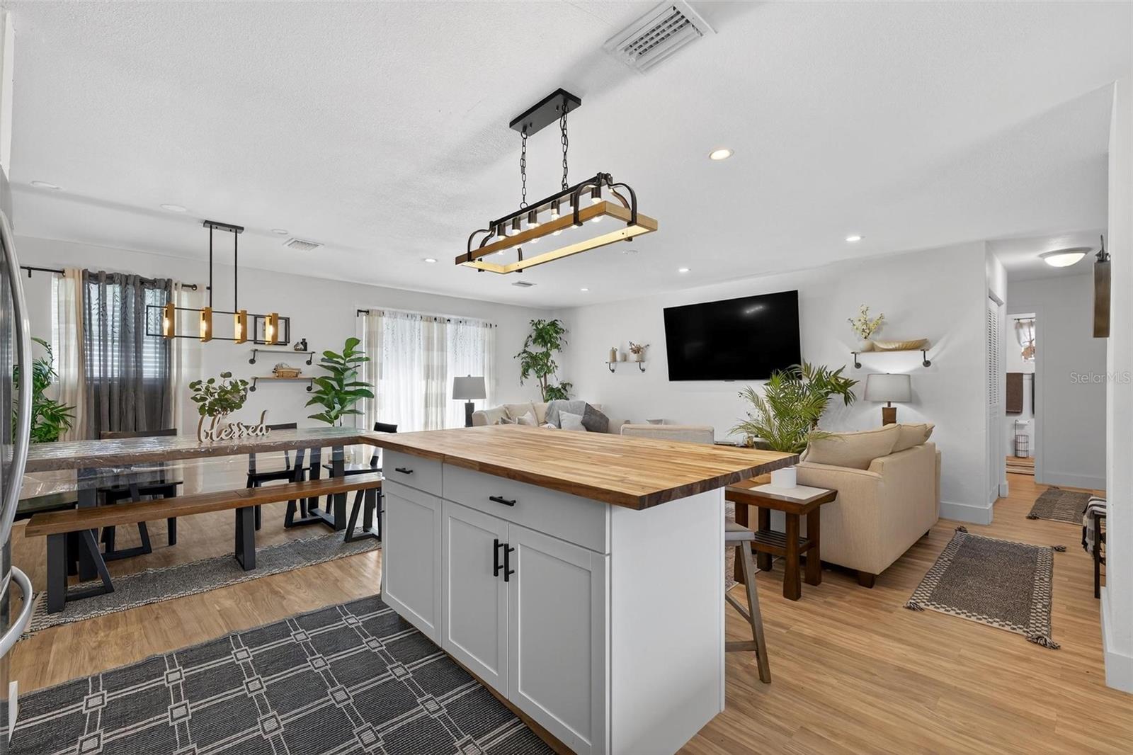 Image 17 of 62 For 1545 Culverhouse Drive