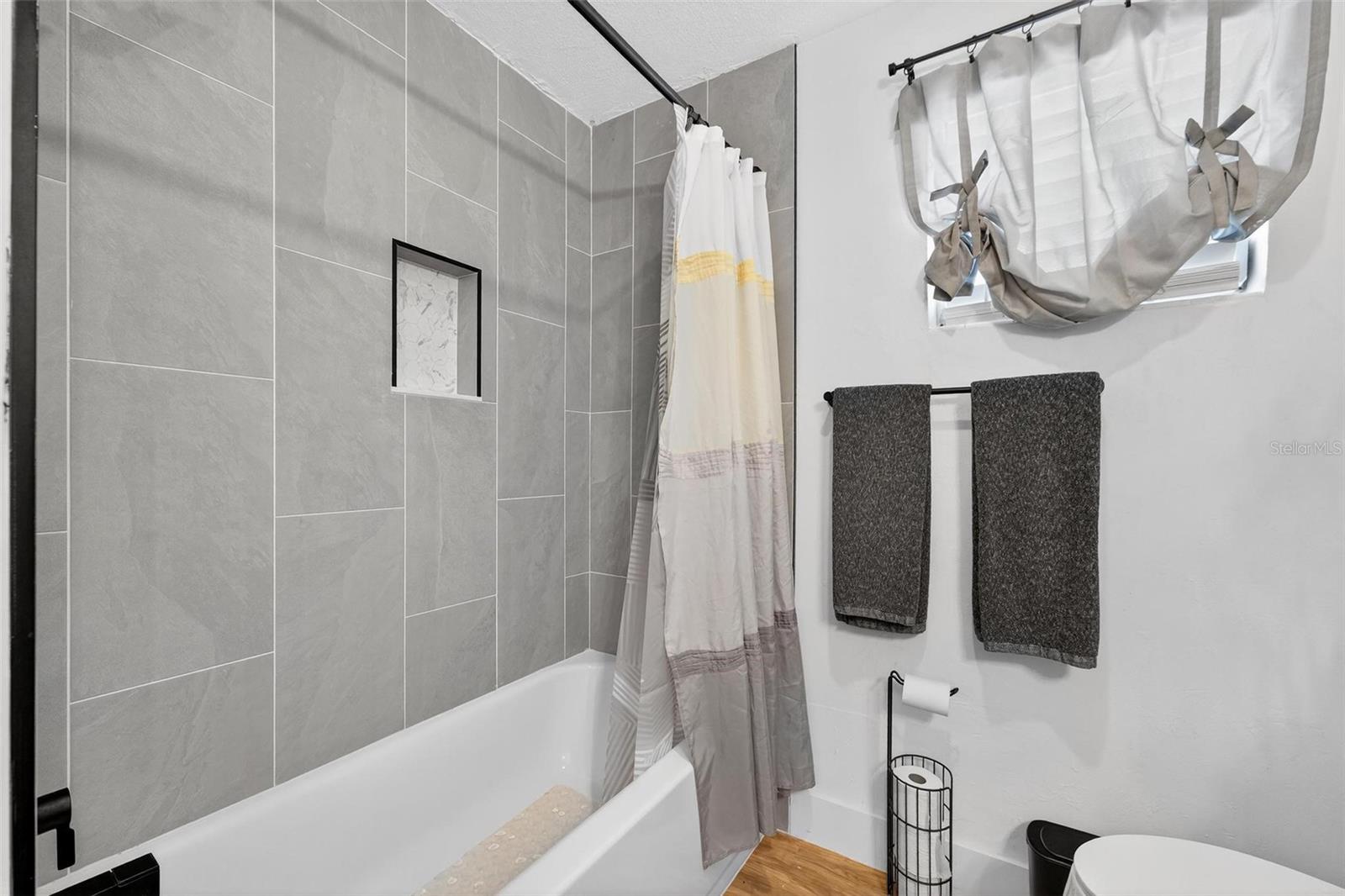 Image 32 of 62 For 1545 Culverhouse Drive