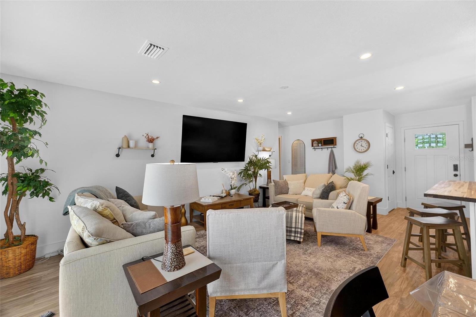 Image 6 of 62 For 1545 Culverhouse Drive