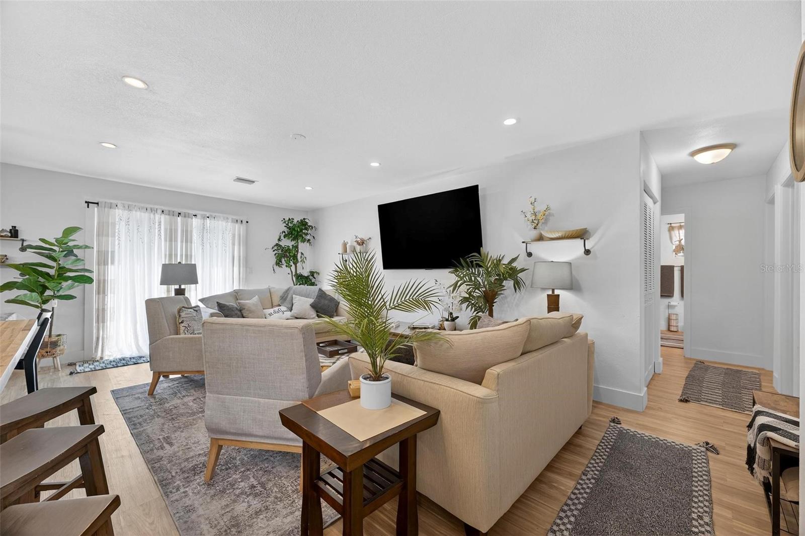 Image 7 of 62 For 1545 Culverhouse Drive