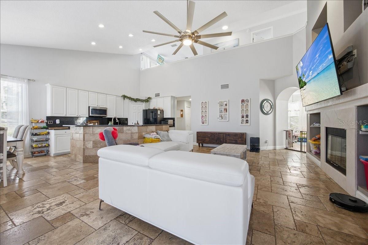 Image 10 of 40 For 13231 Meergate Circle