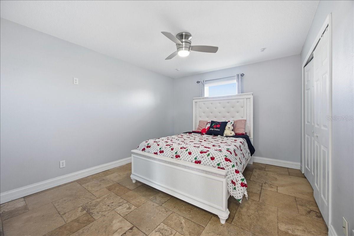 Image 22 of 40 For 13231 Meergate Circle