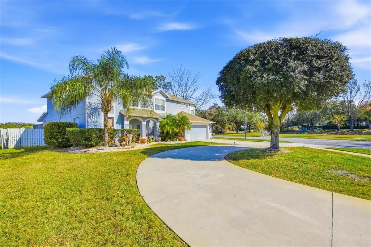 Image 4 of 40 For 13231 Meergate Circle