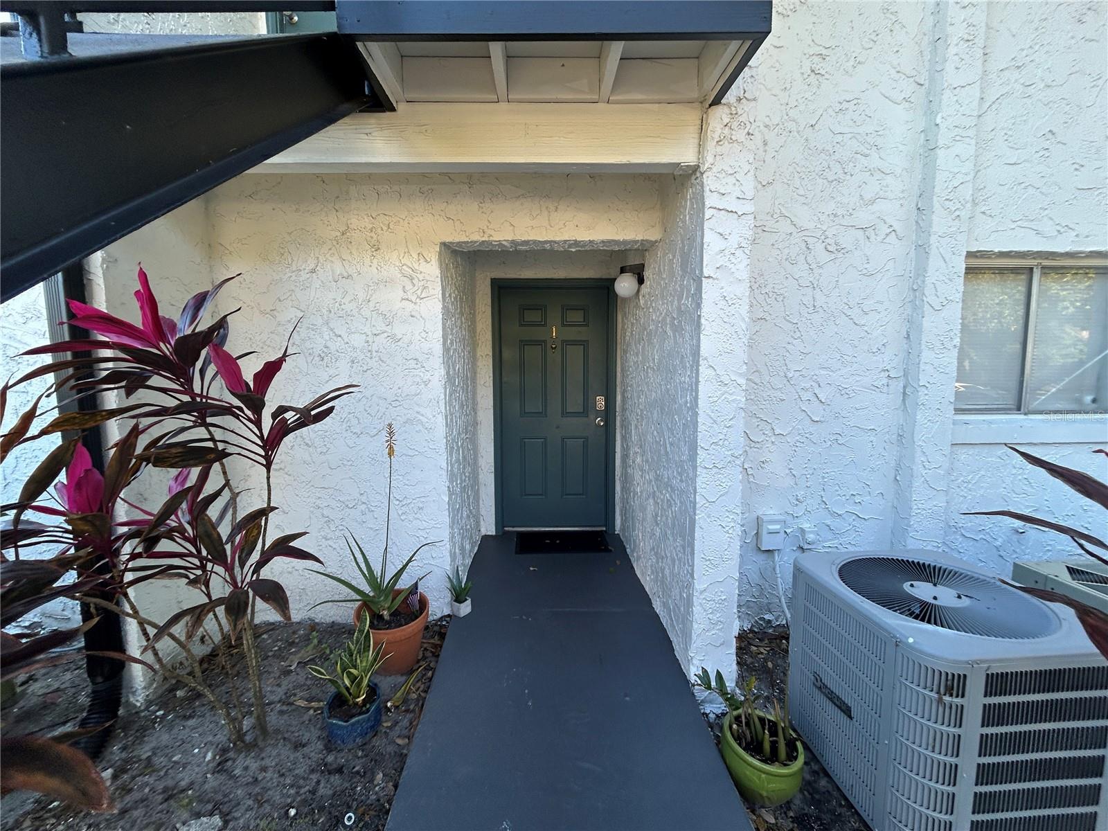 Image 2 of 20 For 4209 Semoran Boulevard 1