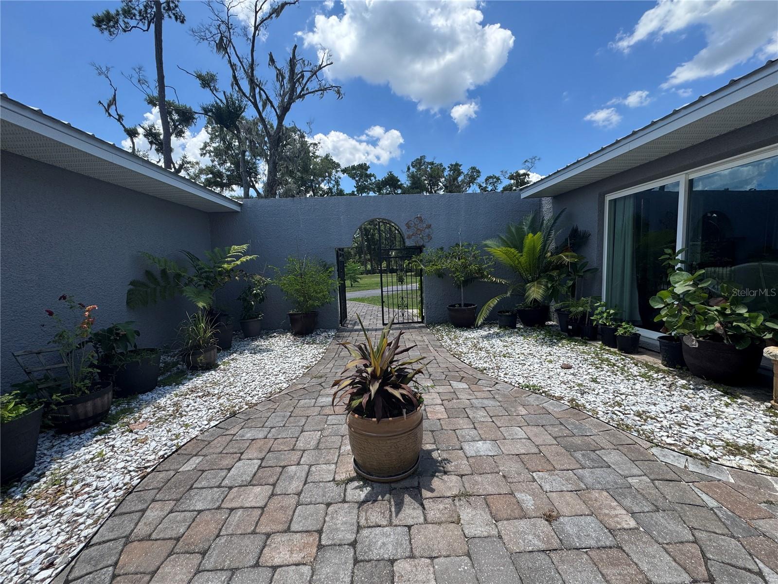 Image 10 of 80 For 4925 Us Highway 441