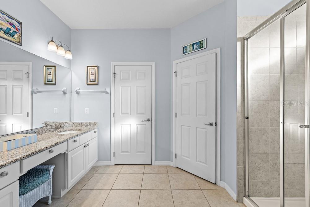 Image 13 of 100 For 6009 Broad Oak Drive