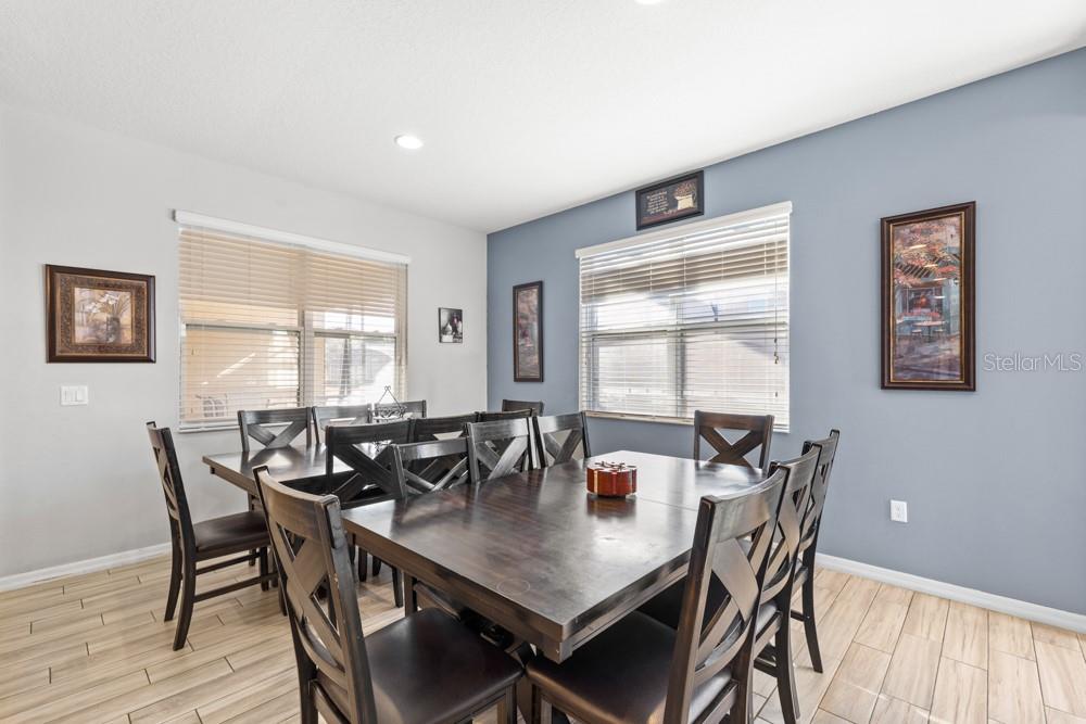 Image 21 of 100 For 6009 Broad Oak Drive