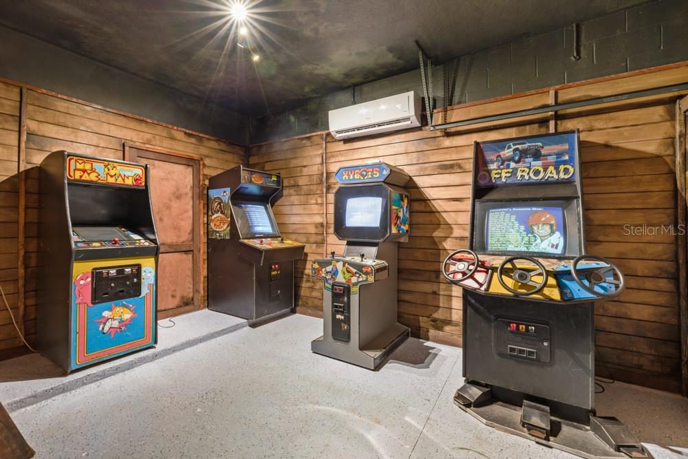 Image 31 of 100 For 6009 Broad Oak Drive