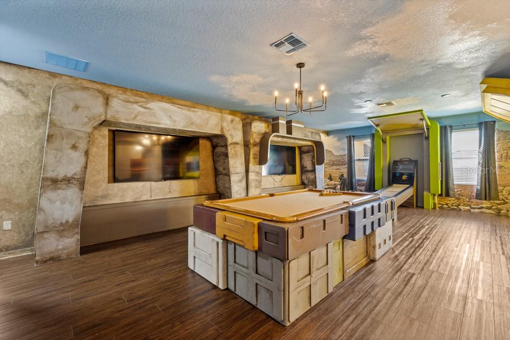 Image 38 of 100 For 6009 Broad Oak Drive