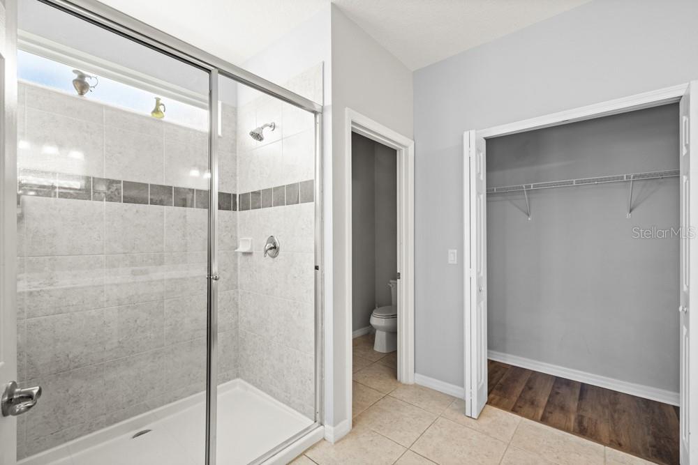 Image 59 of 100 For 6009 Broad Oak Drive