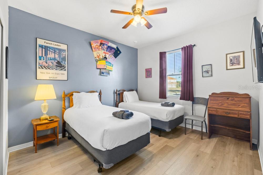 Image 6 of 100 For 6009 Broad Oak Drive