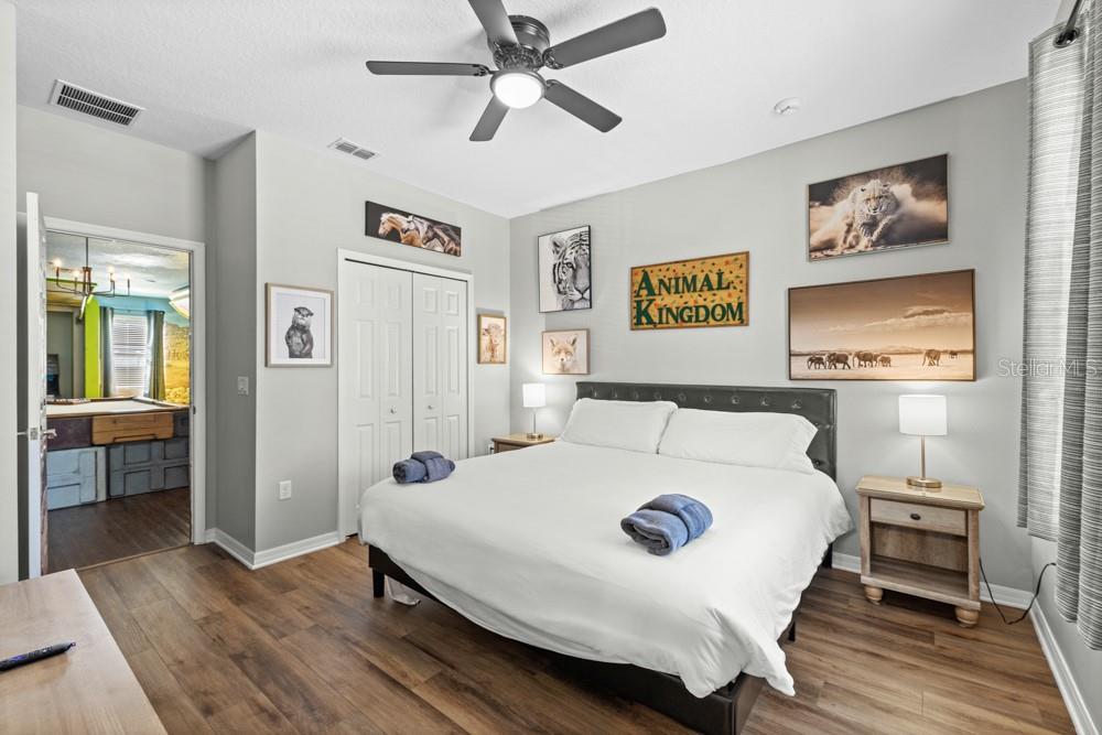 Image 61 of 100 For 6009 Broad Oak Drive