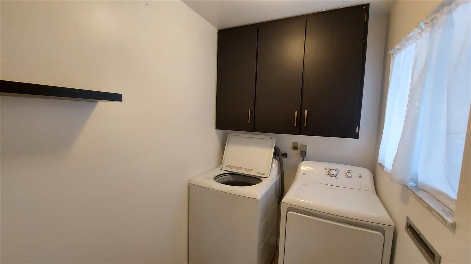 Image 41 of 61 For 1205 Hacienda Drive