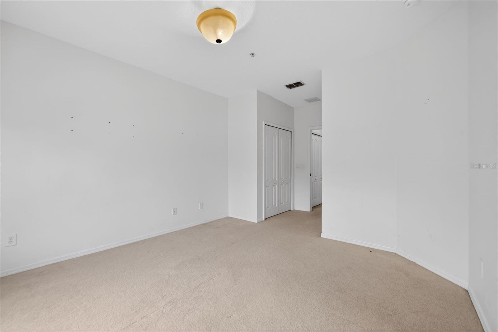 Image 15 of 29 For 6071 Strada Isle Way