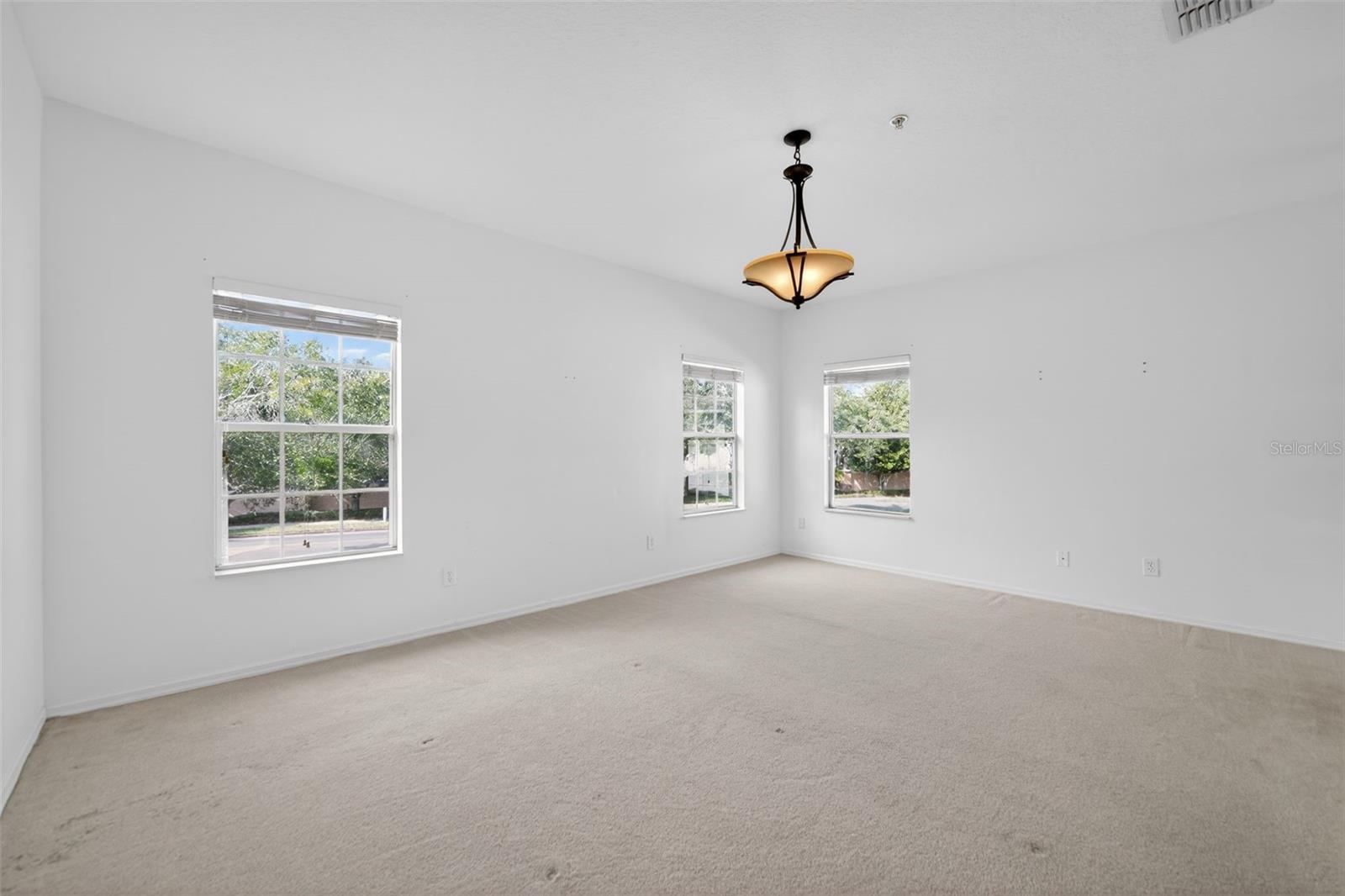 Image 5 of 29 For 6071 Strada Isle Way