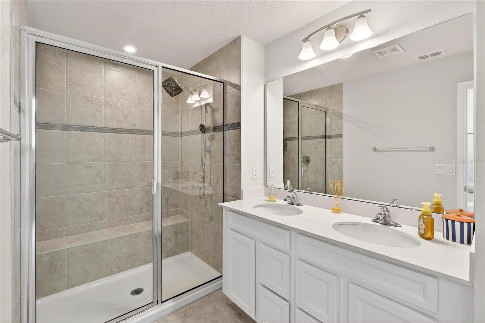 Image 21 of 42 For 3867 Denali Drive