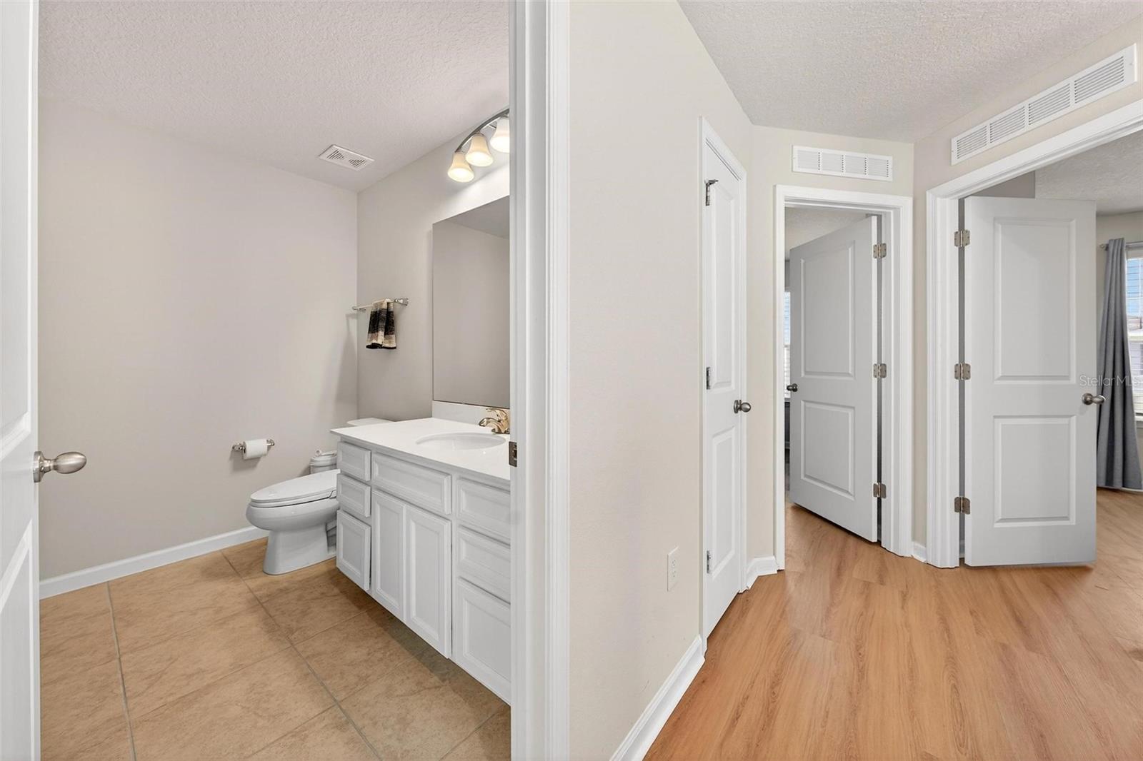 Image 26 of 42 For 3867 Denali Drive