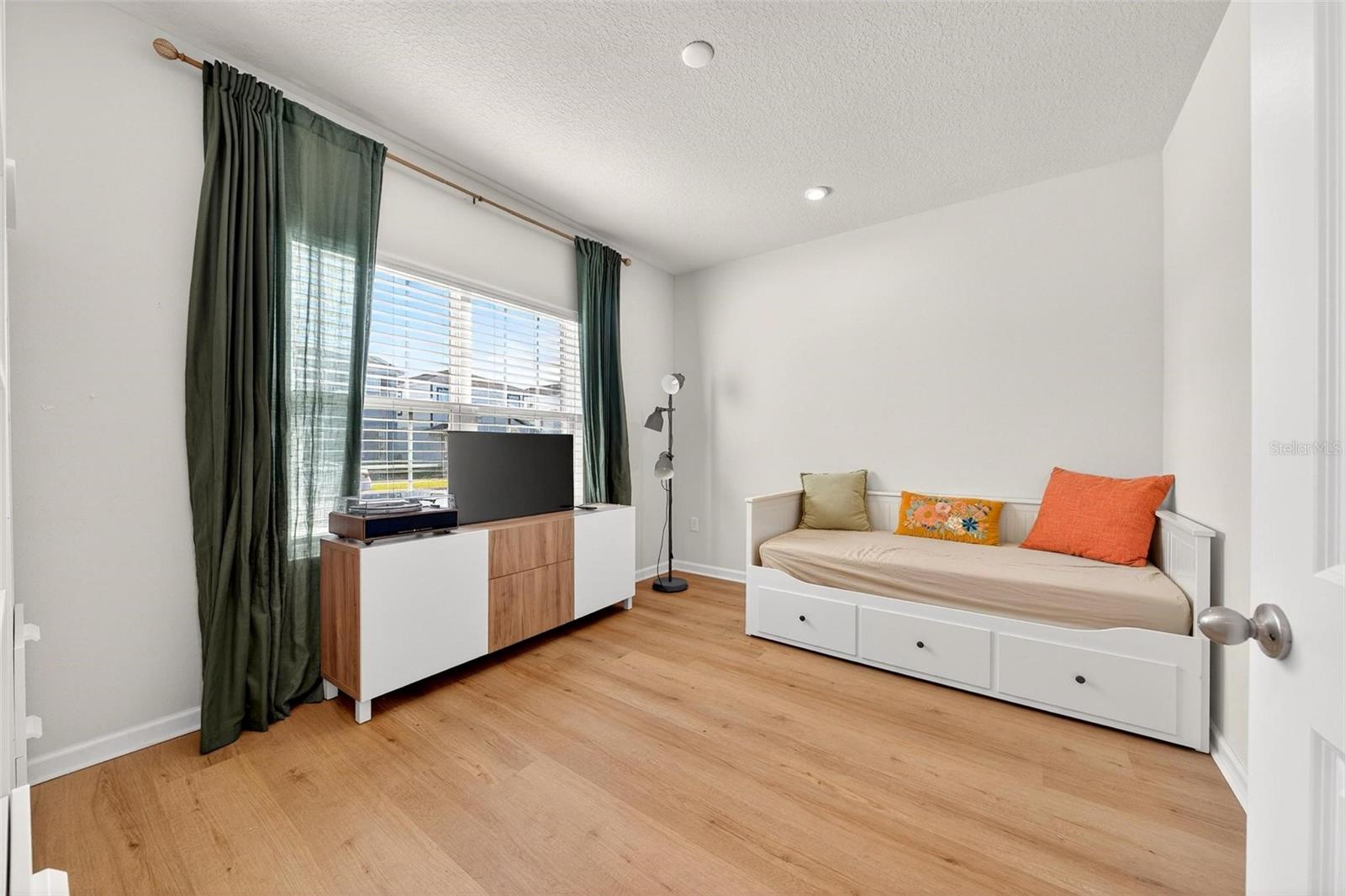 Image 36 of 42 For 3867 Denali Drive