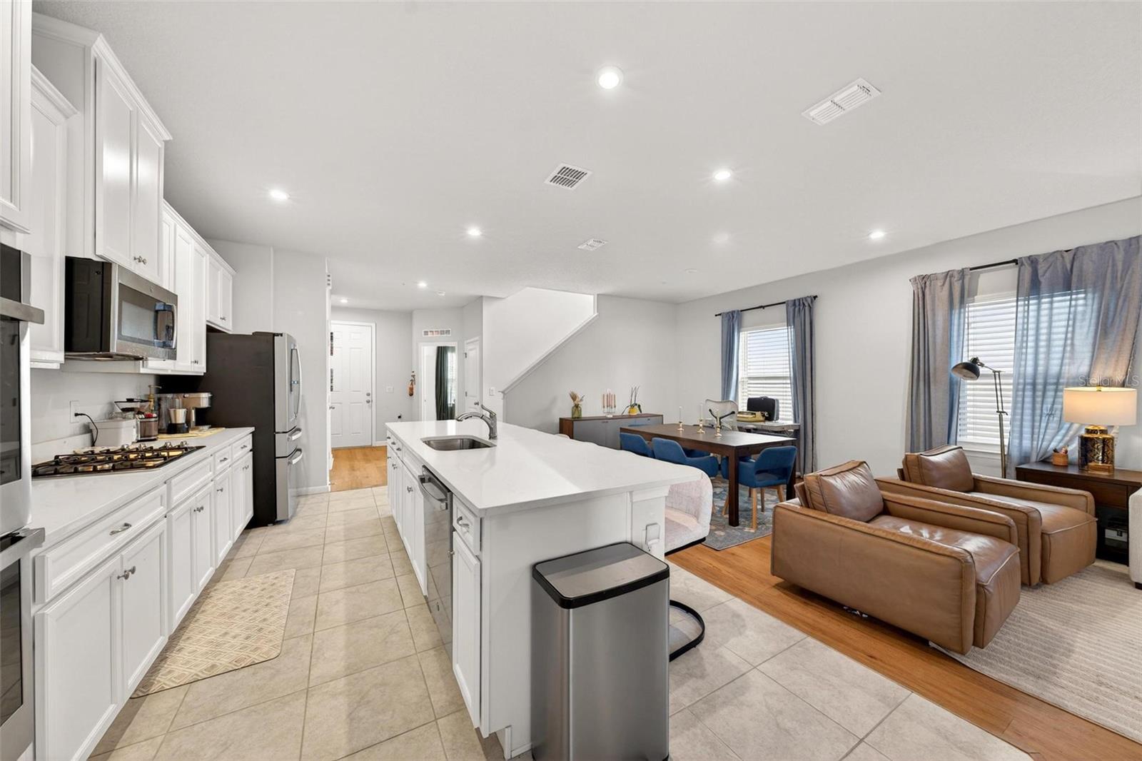 Image 8 of 42 For 3867 Denali Drive