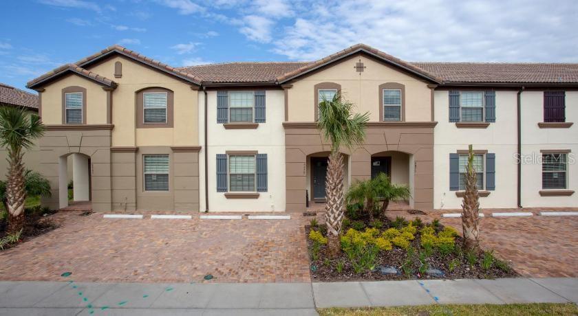 Details for 8879 Geneve Court, KISSIMMEE, FL 34747
