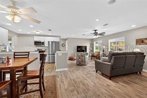 Image 8 of 37 For 24277 Treasure Island Boulevard