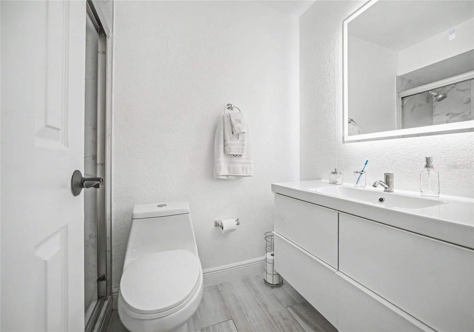 Image 11 of 37 For 11508 Westwood Boulevard 317