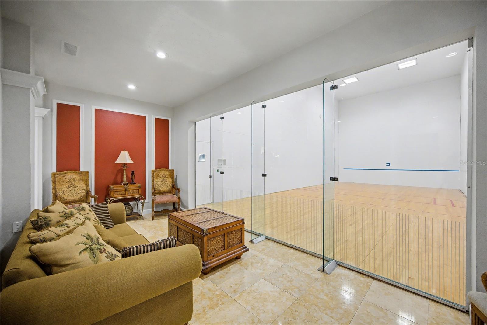 Image 29 of 37 For 11508 Westwood Boulevard 317