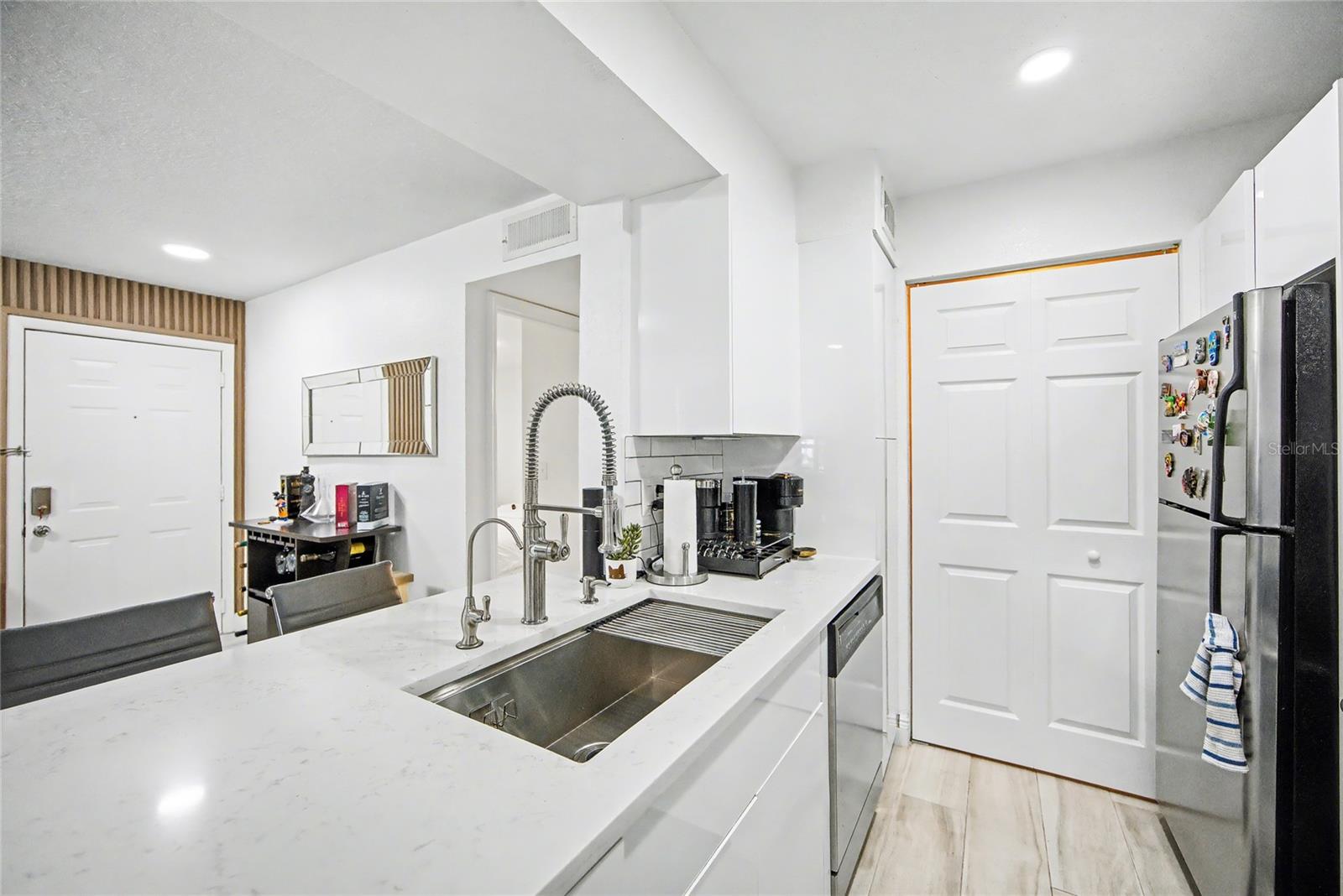 Image 35 of 37 For 11508 Westwood Boulevard 317