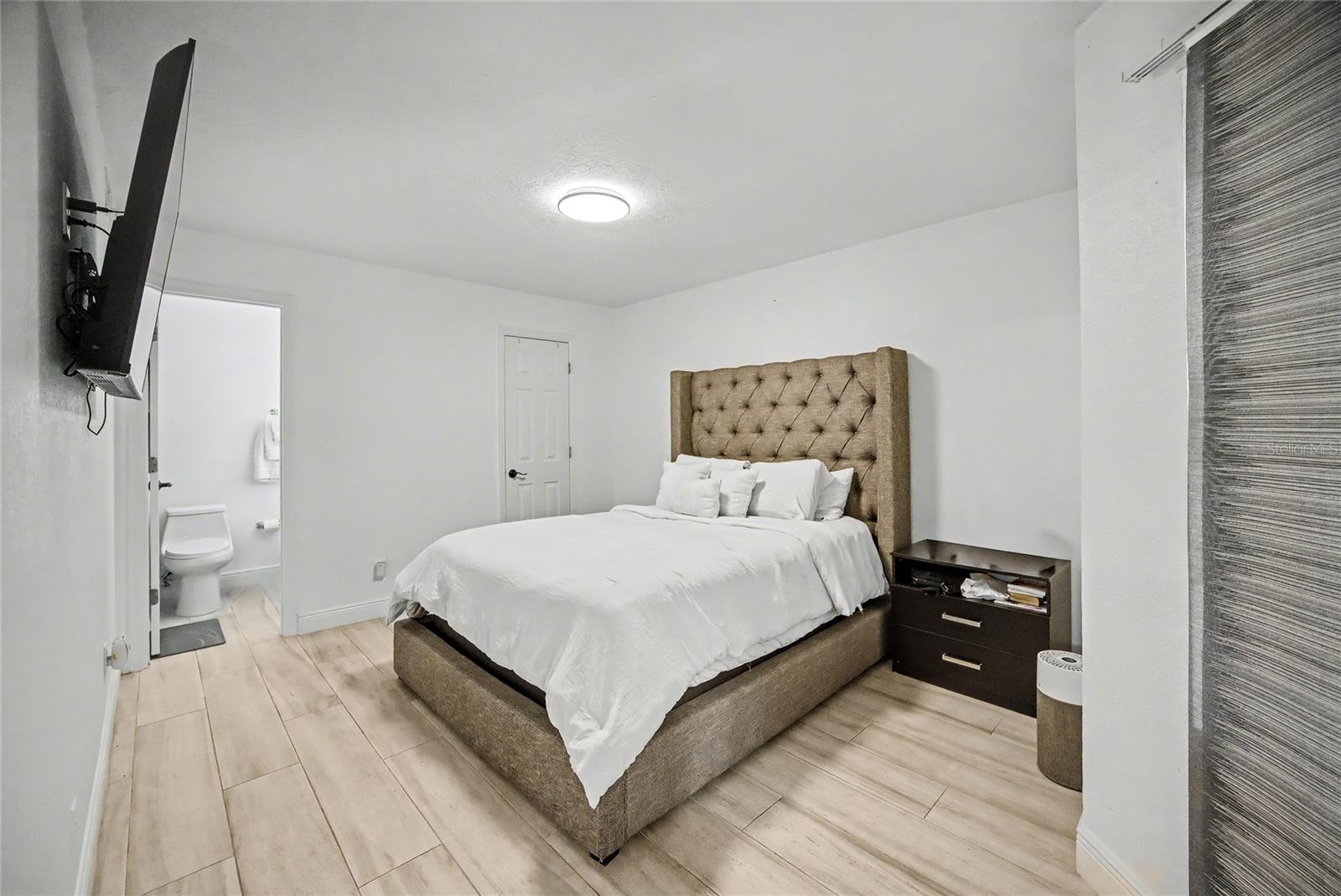 Image 36 of 37 For 11508 Westwood Boulevard 317