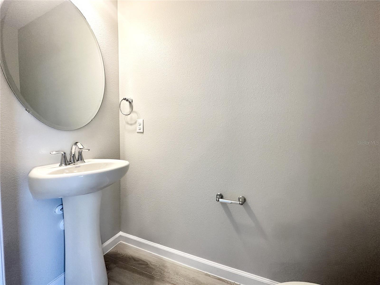 Image 5 of 13 For 2835 Narcoossee Commons Way