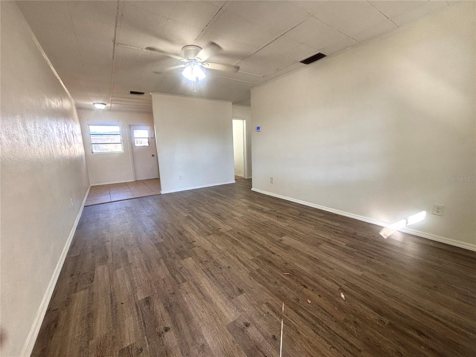 Image 2 of 10 For 842 Lake Avenue