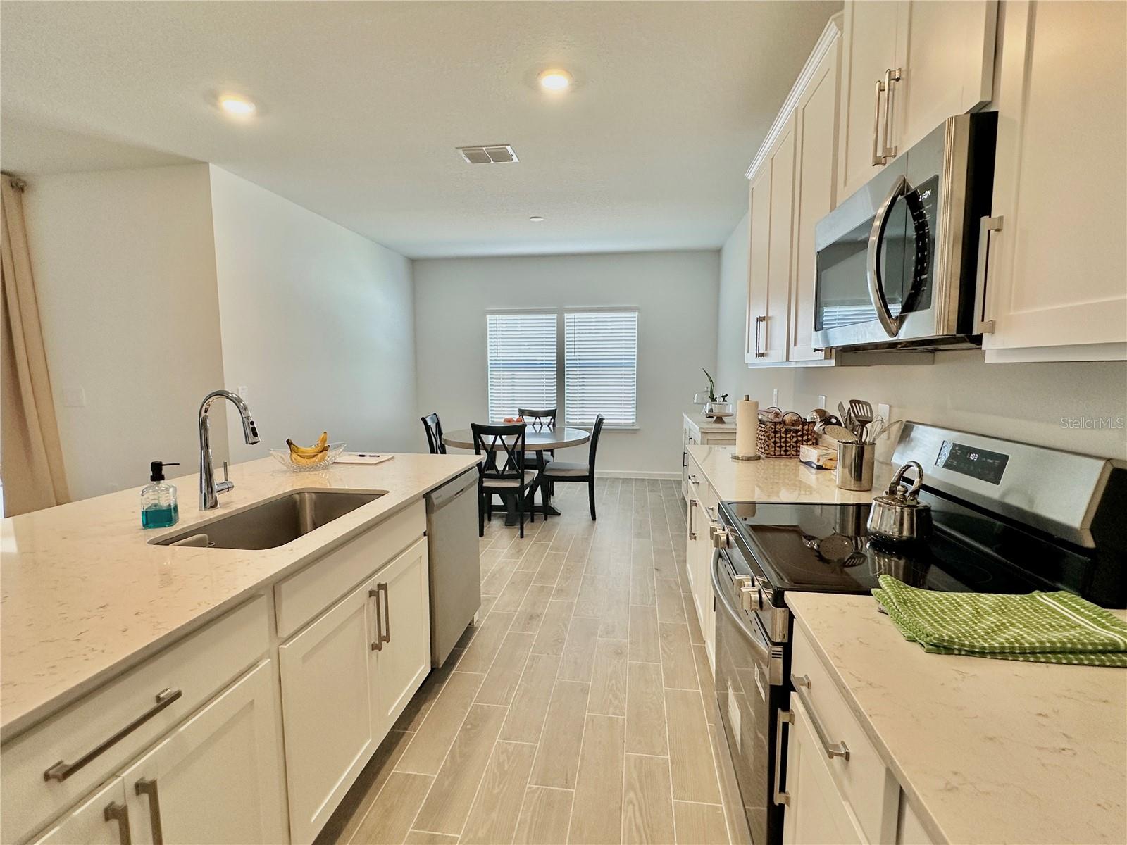 Image 19 of 51 For 8846 69th Terrace