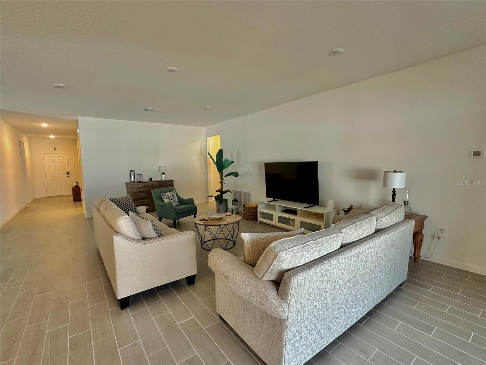 Image 9 of 51 For 8846 69th Terrace