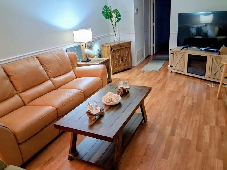 Image 5 of 15 For 7 Vista Gardens Trail 105