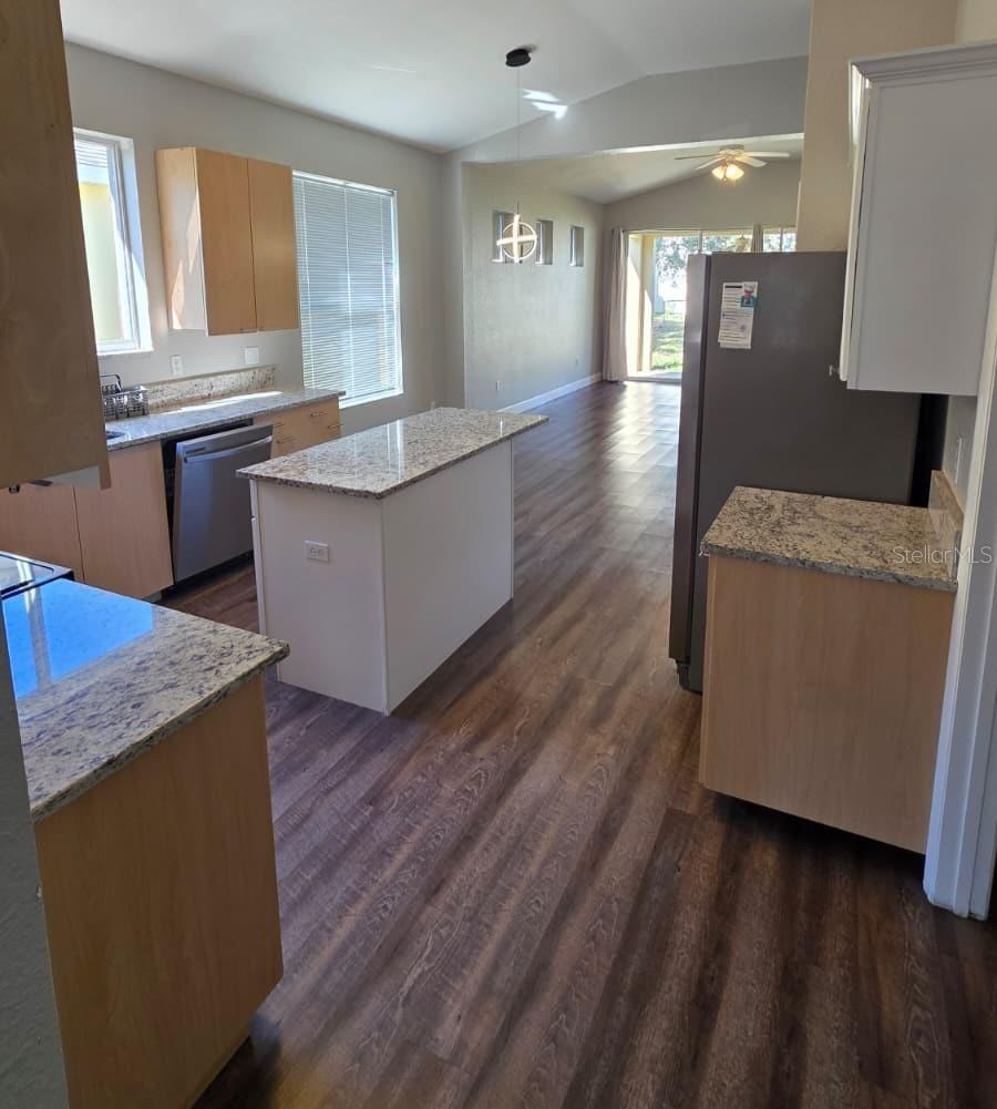 Image 14 of 42 For 13527 Misarden Lane