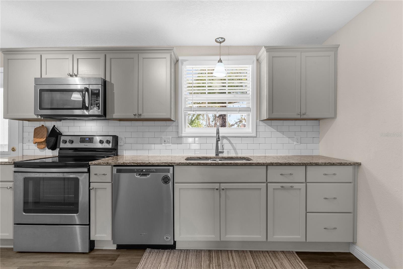 Image 5 of 30 For 316 Leavitt Avenue