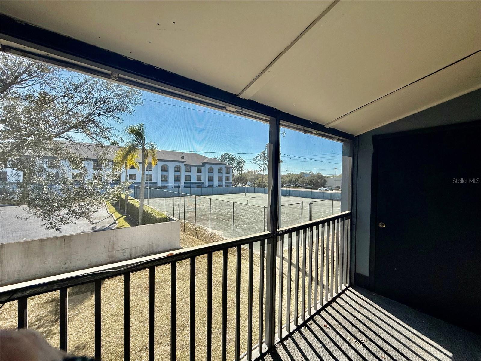 Image 19 of 23 For 2507 Alafaya Trail 12