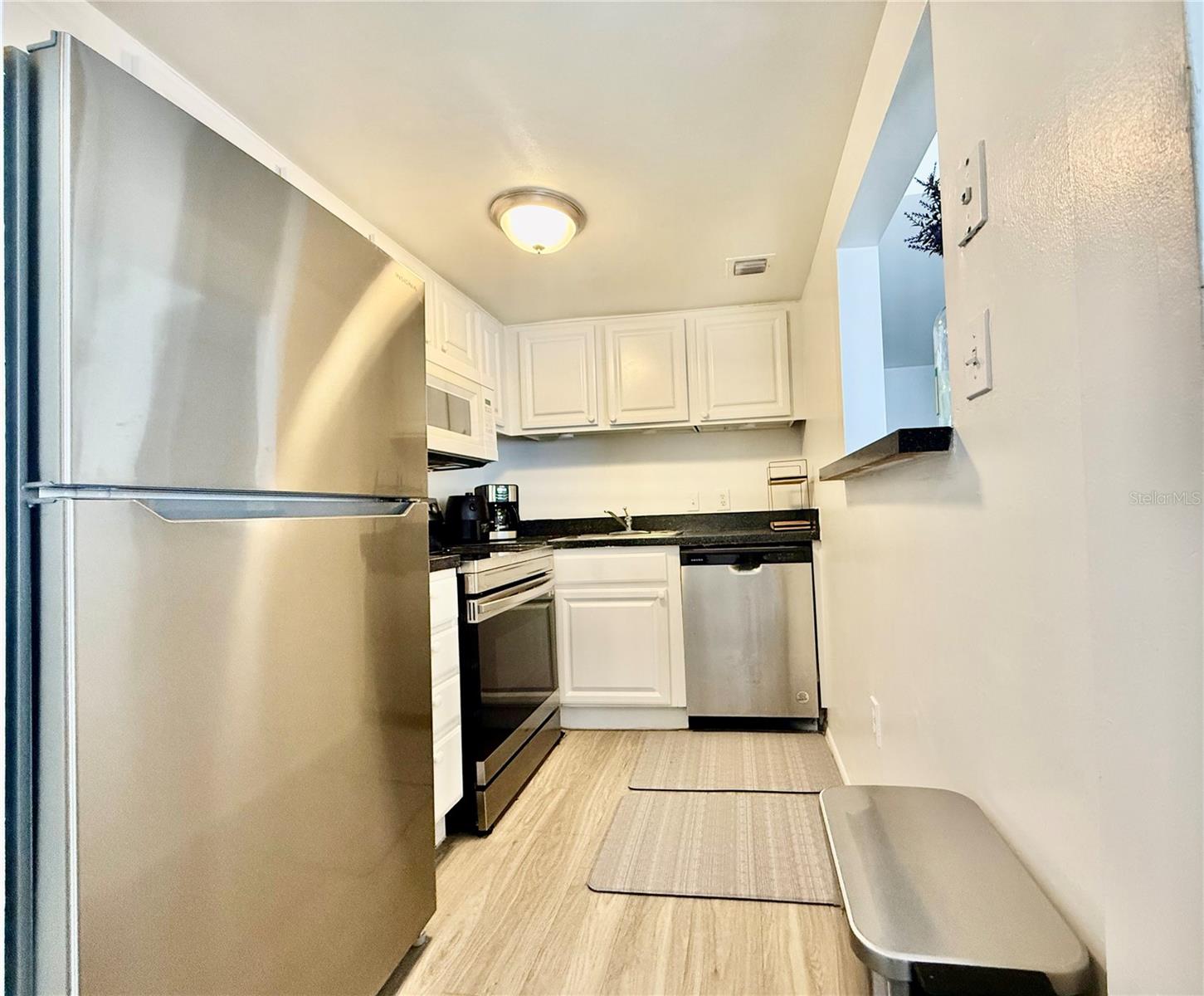 Image 8 of 23 For 2507 Alafaya Trail 12