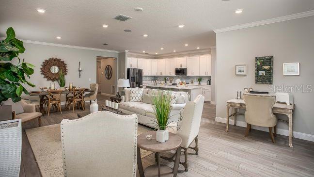 Listing photo id 10 for 6455 Chorus Drive