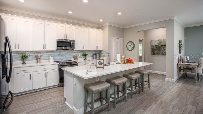 Listing photo id 2 for 6455 Chorus Drive