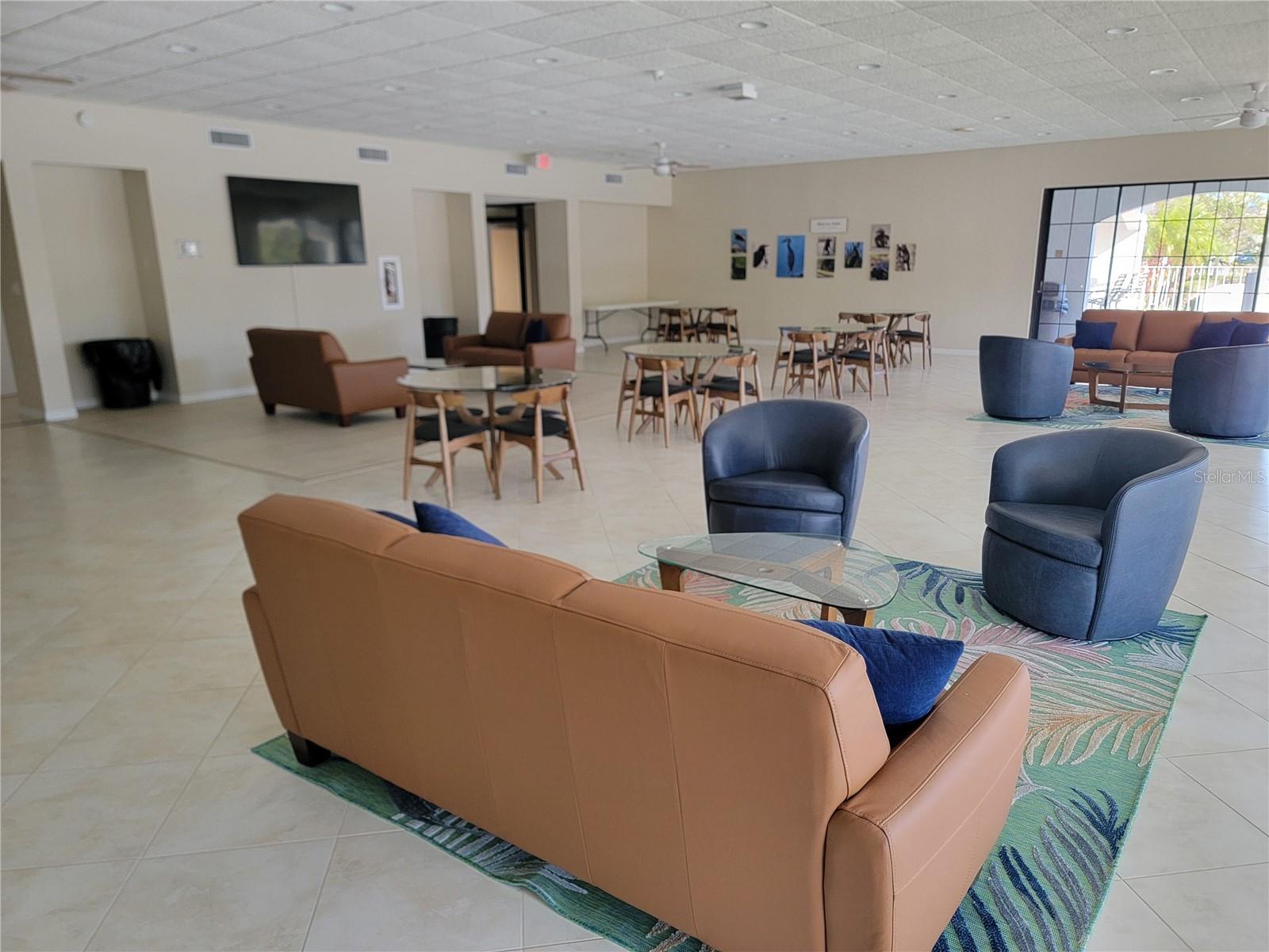 Image 18 of 21 For 2333 Feather Sound Drive C201